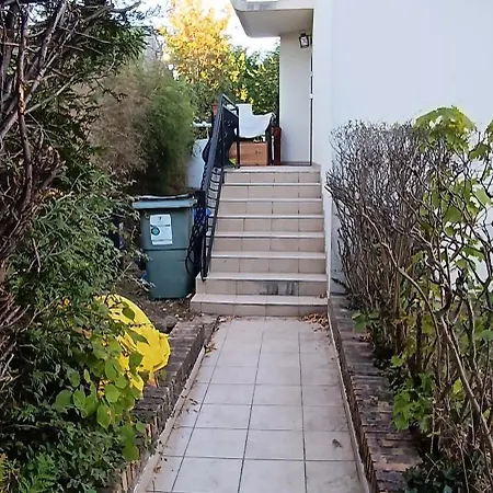 Séjour chez l'habitant Chez Martin - Rer B